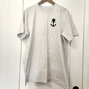 SOLD  Illbury & Goose XL classic grey tee